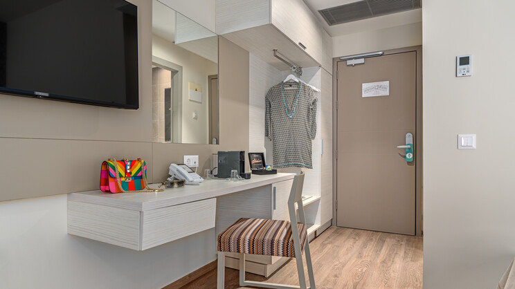 Ammon Zeus Luxury Beach Hotel